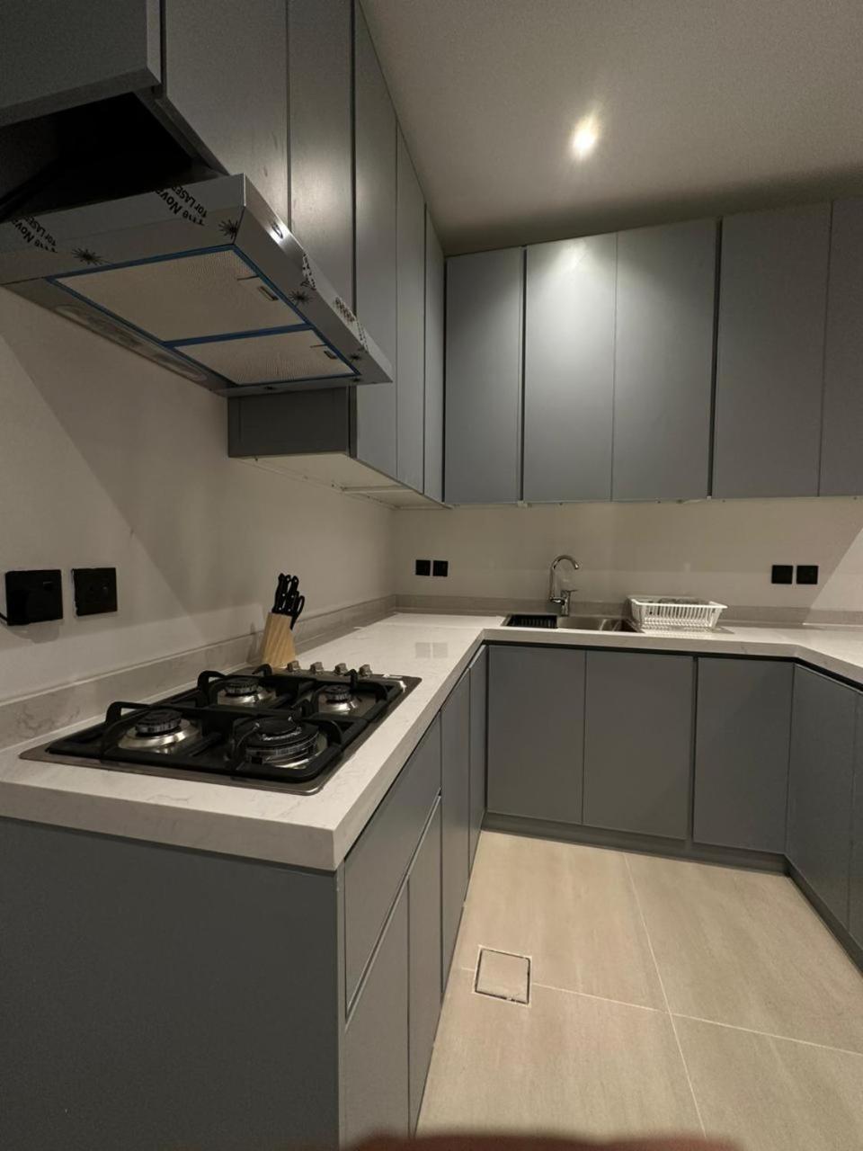Apartment بدخول ذاتي بثلاث غرف نوم جميله *
